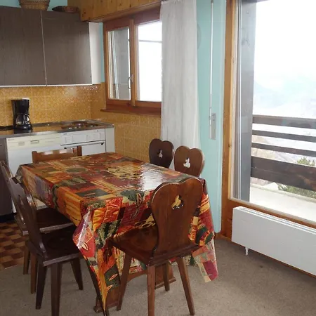 Mont-rouge E 012 - View 6 Pers Appartement