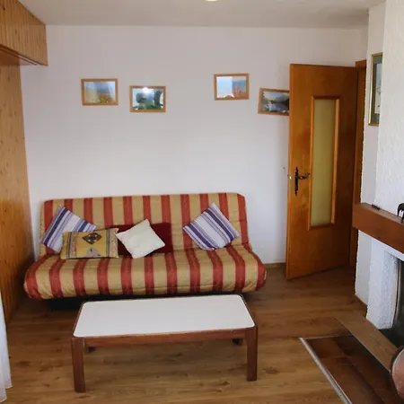 Mont-rouge E 012 - View 6 Pers Appartement